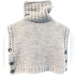 Cropped wool vest women’s S blue chunky hand knit/crochet cosy cable vintage Y2K